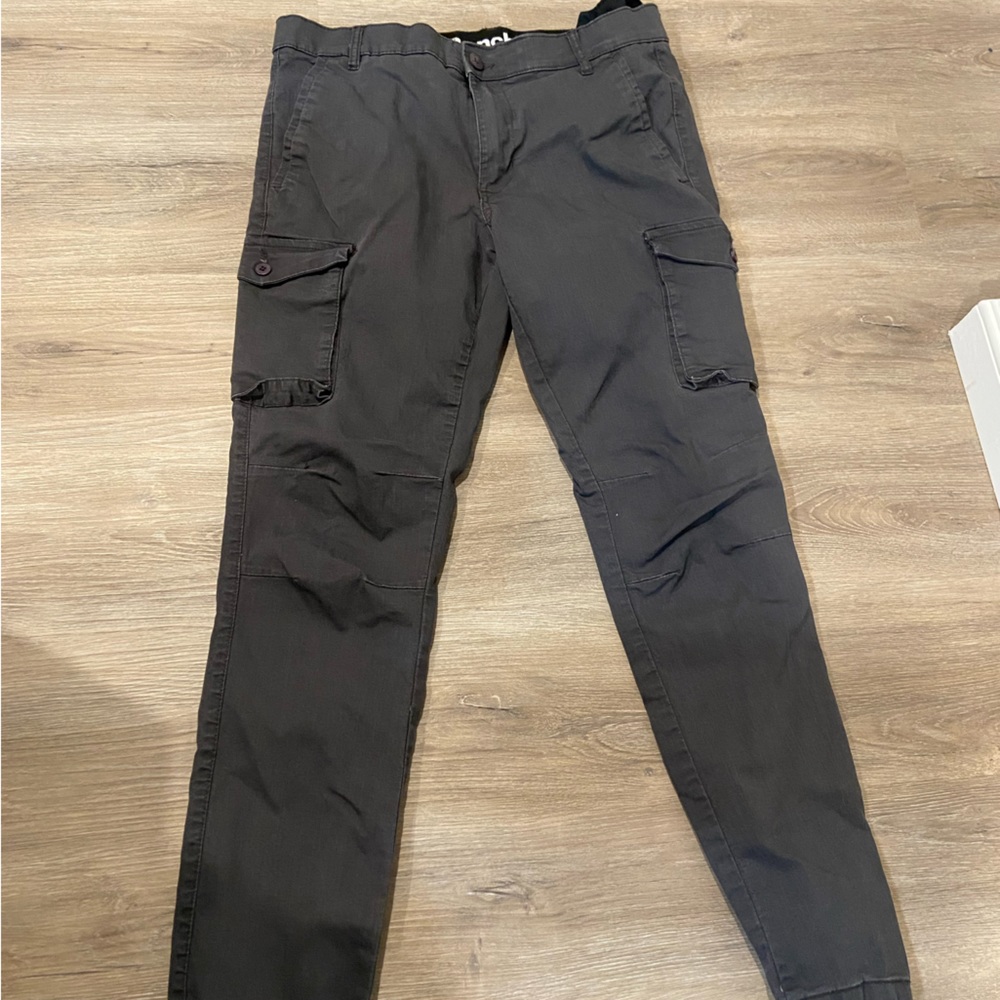 Grey cargo pants, 34 waist